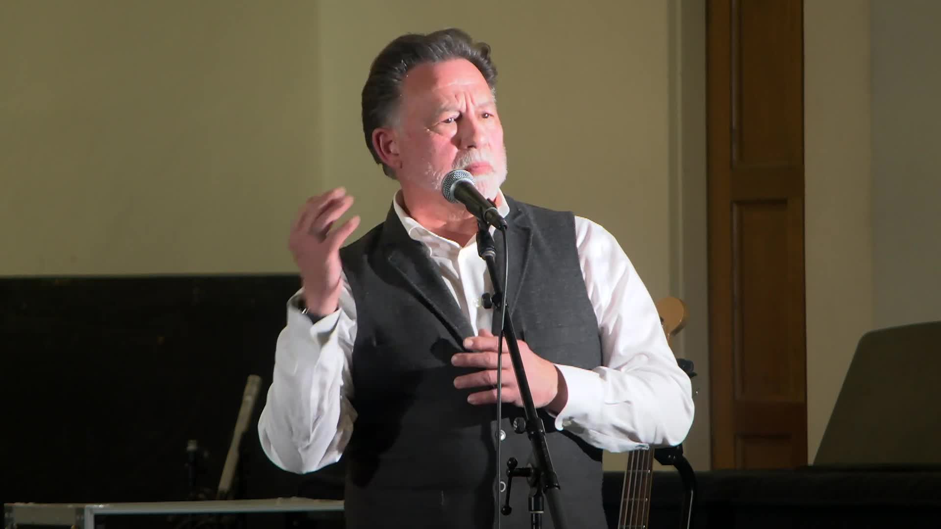 Showcase 2025 - Aisha Burns at Abbey Chapel