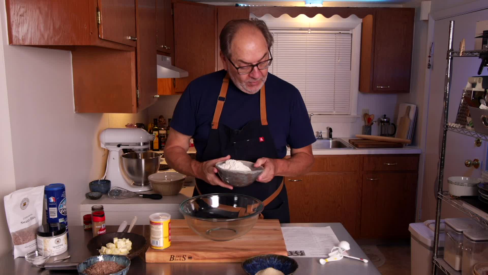 You Can Make Pumpkin Spice Scones with HomeTownBakes, EP5